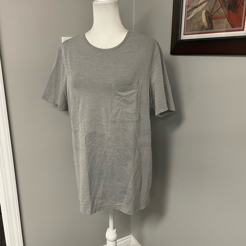 Lululemon athletica mens gray pocket tshirt short sleeve size Large - Picture 2 of 5